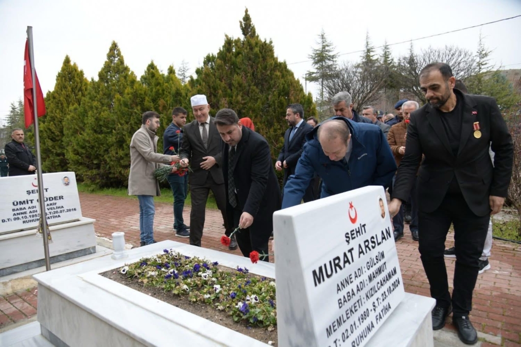 Kahramankazan'da Ramazan Bayramı öncesi Şehitlik ziyareti 1 38e96a44 2592 4590 8e6b 2682363899f5