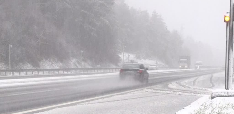Bolu-Ankara Yolunda Kar ve Buzlanma Etkili Oldu