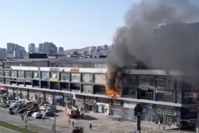 Ankara'da İvedik OSB'deki bir iş yerinde çıkan yangın söndürüldü 22 IMG 6171